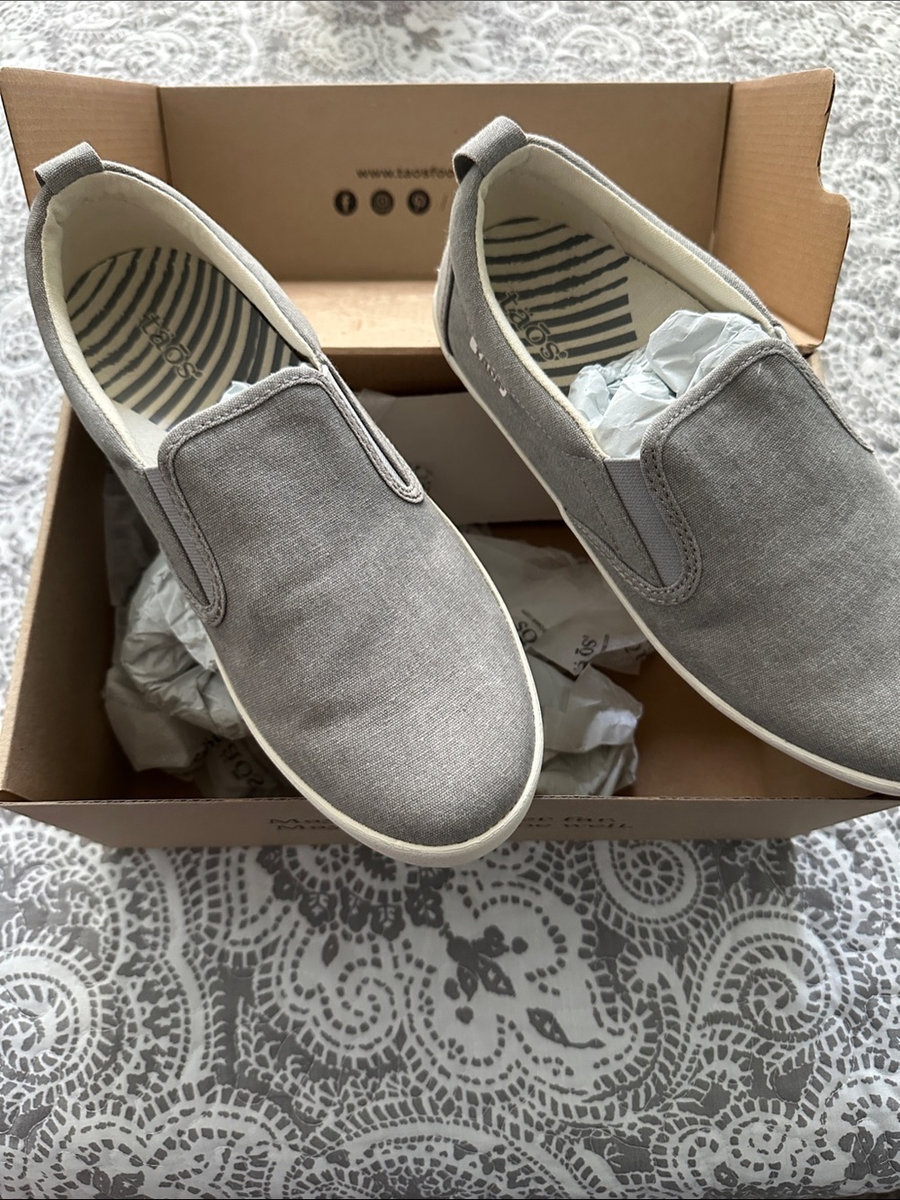 Taos Footwear Light Gray Canvas Slip-On Loafers